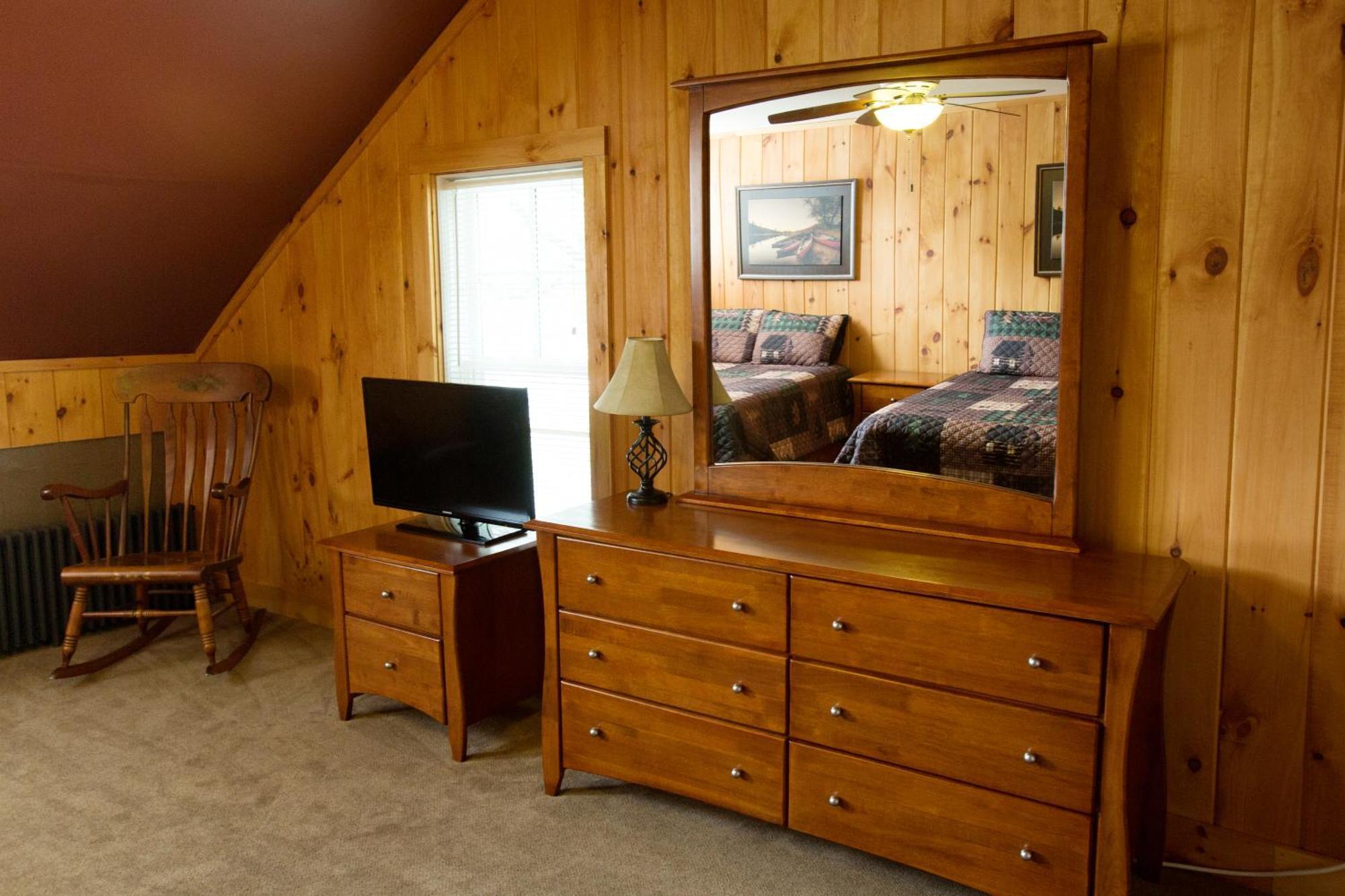 Shore Meadows Lodge Llc Lake George Bilik gambar