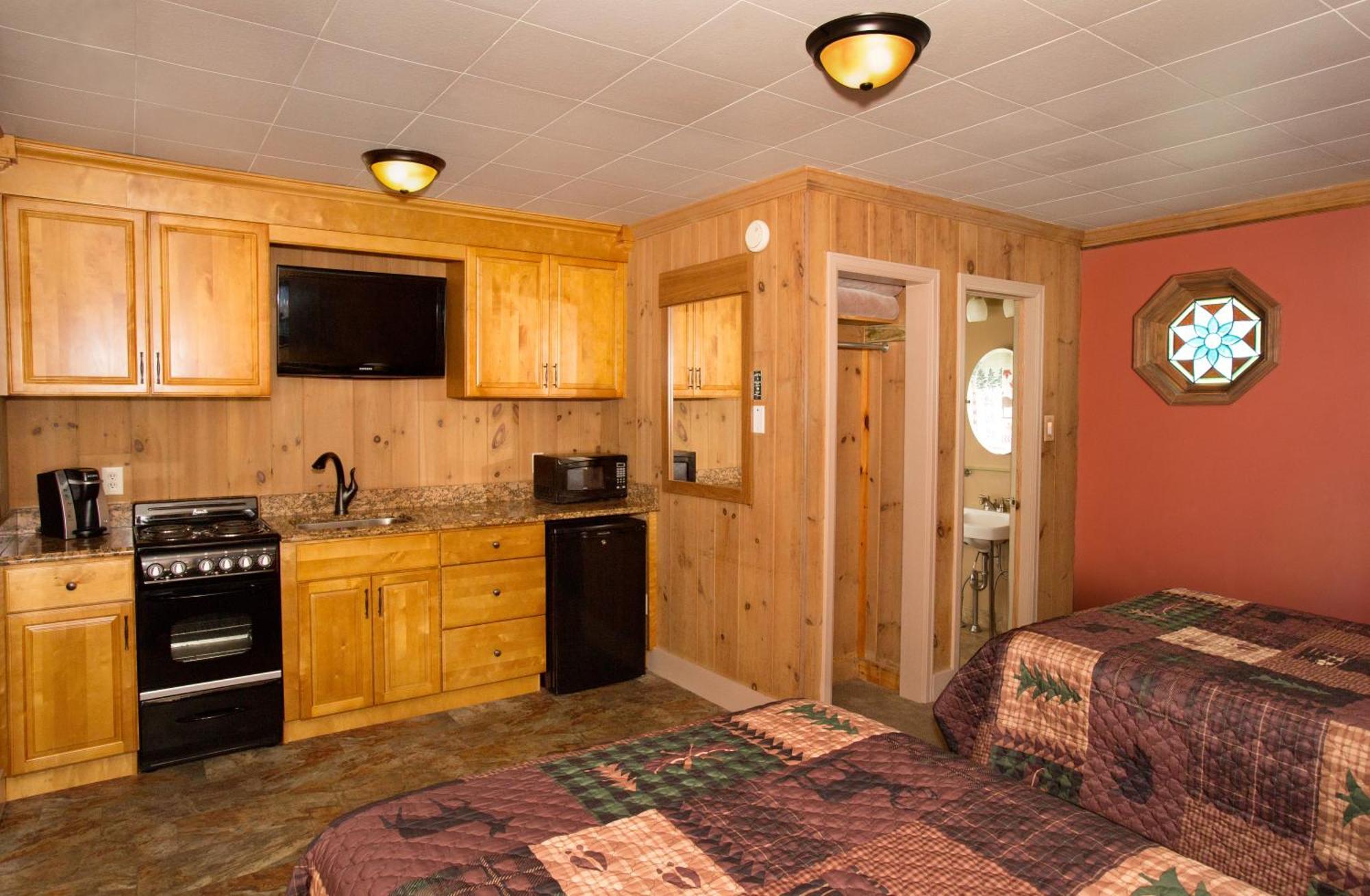 Shore Meadows Lodge Llc Lake George Bilik gambar