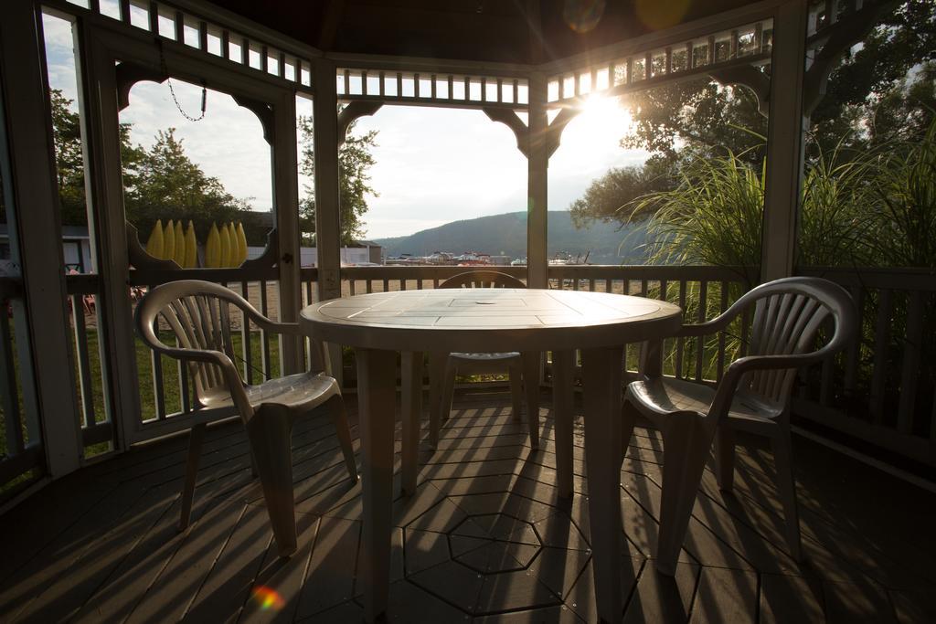 Shore Meadows Lodge Llc Lake George Luaran gambar