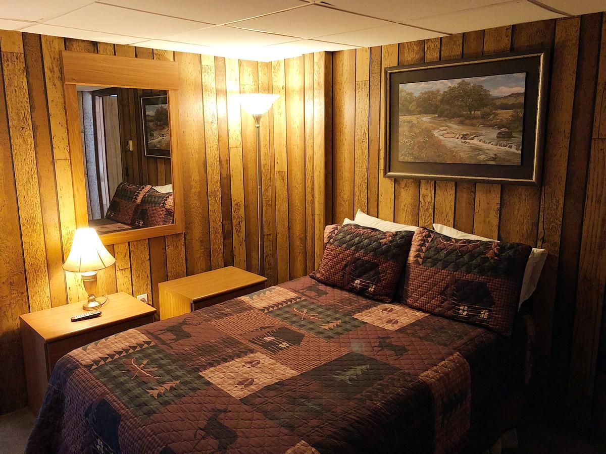 Shore Meadows Lodge Llc Lake George Luaran gambar